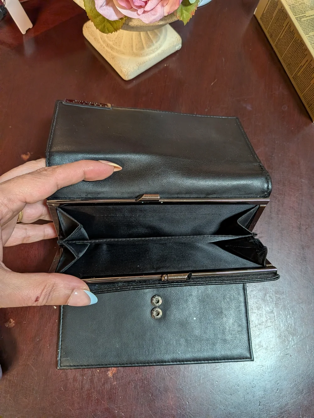 Kenneth Cole Black Leather Long Wallet